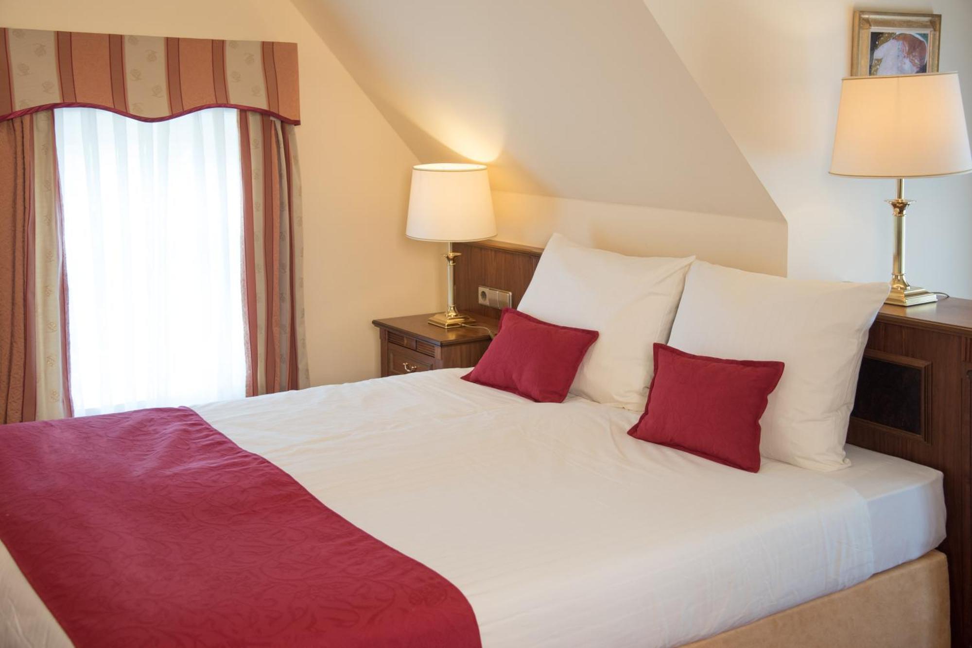 Landhotel Zum Hessenpark Neu-Anspach Extérieur photo